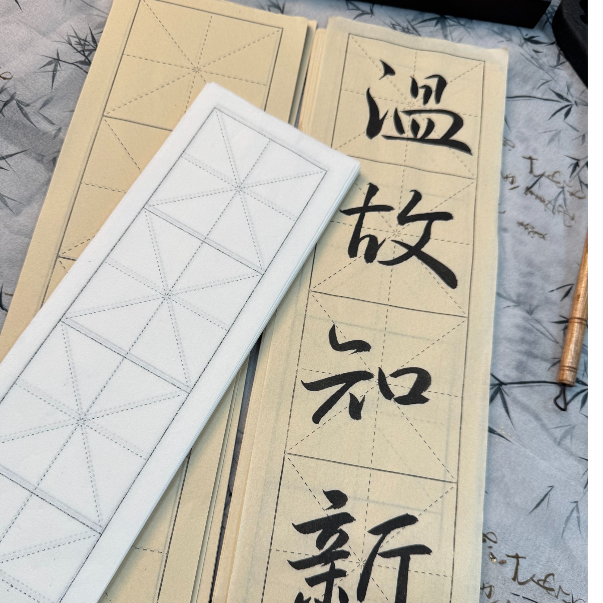 米字格半生熟书法专用宣纸