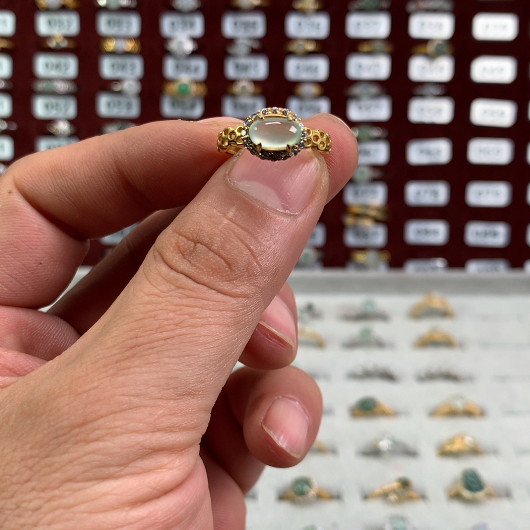 P***y翡翠未镶嵌戒指218