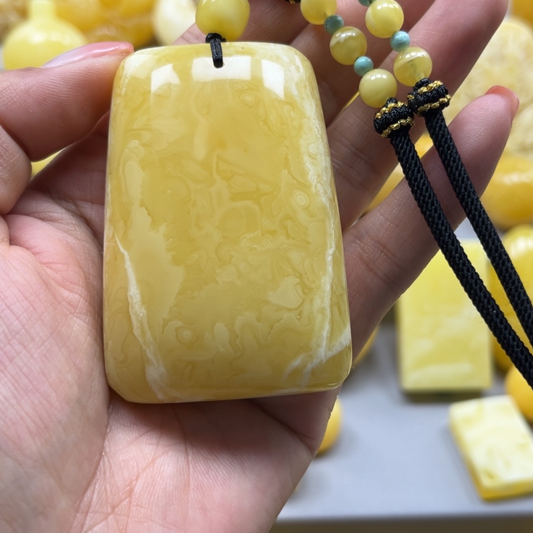 蜜蜡珠宝奇石未镶嵌