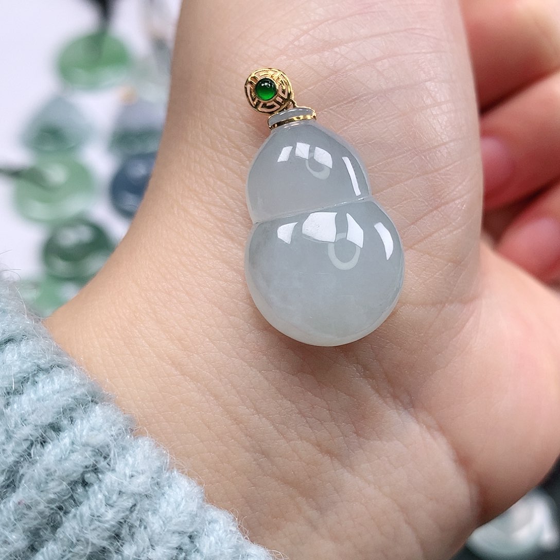 翡翠颈饰18K金镶嵌葫芦