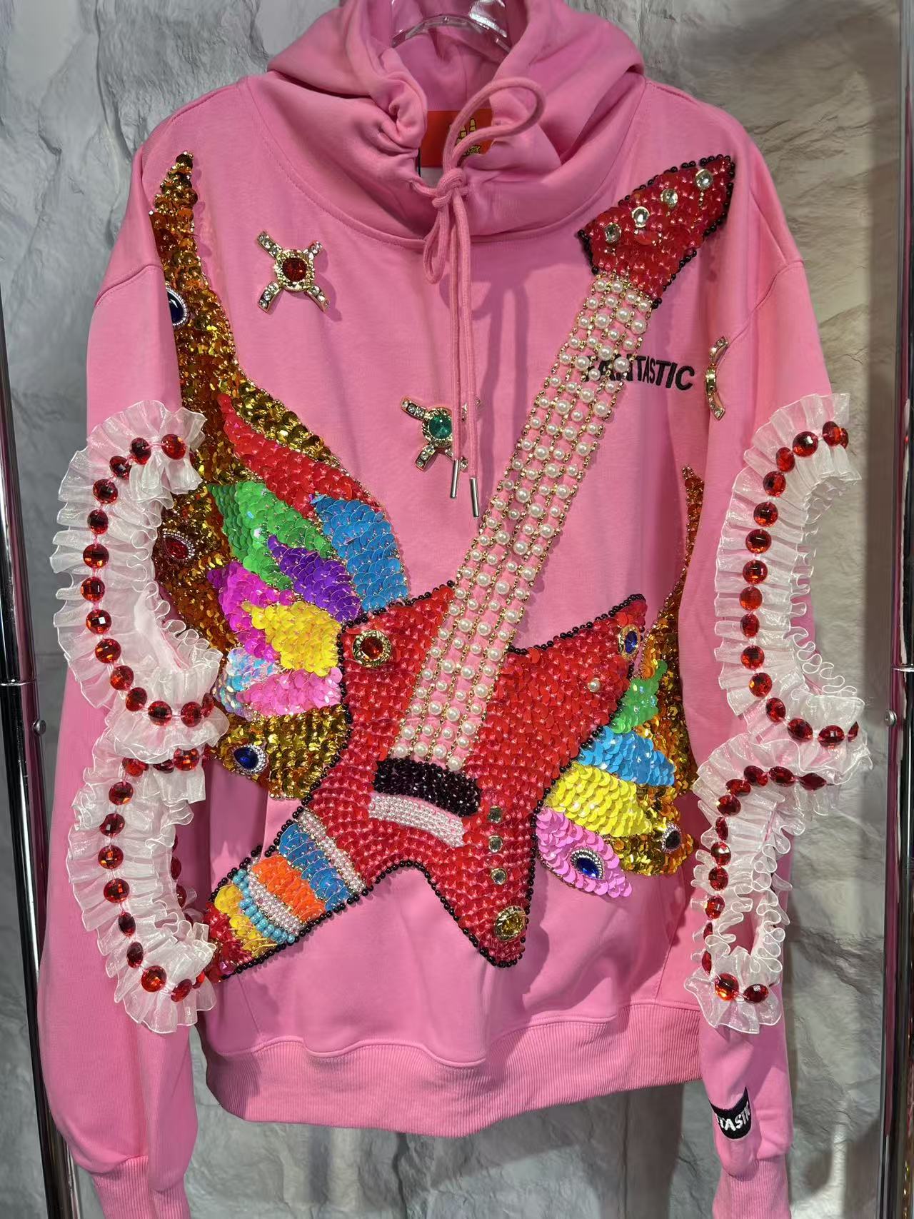 中国风潮牌女装复合卫衣面料露肩破洞拼接花边连帽百搭卫衣