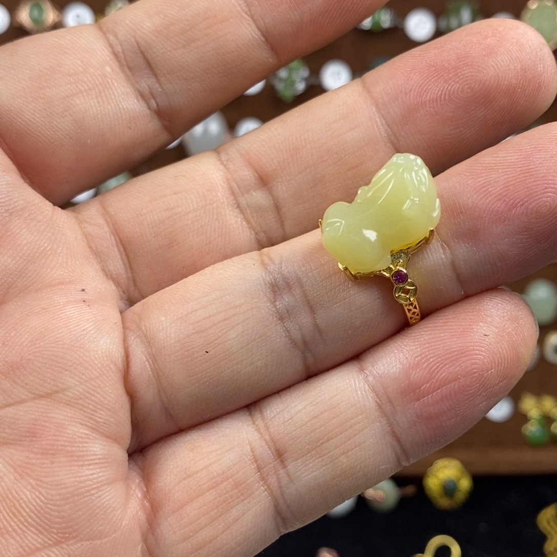 和田玉（黄玉）戒指银S925镀金镶嵌