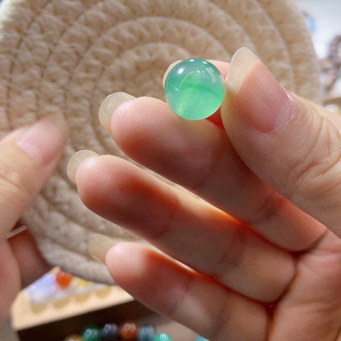 翡翠未镶嵌手链卡12.2