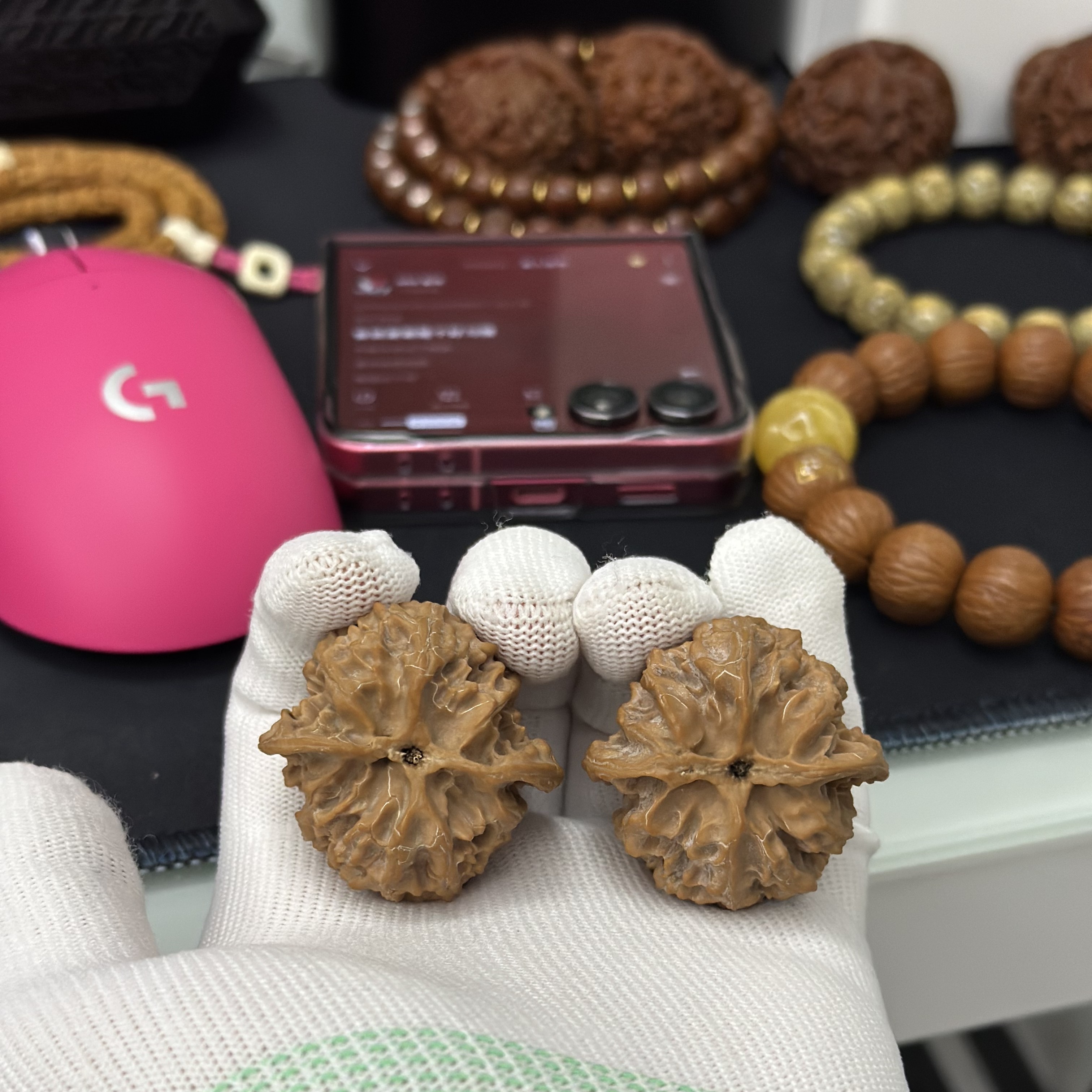 文玩核桃山地苹果园 边38.5 肚37.5 高39.5 手工测量可能存在误差