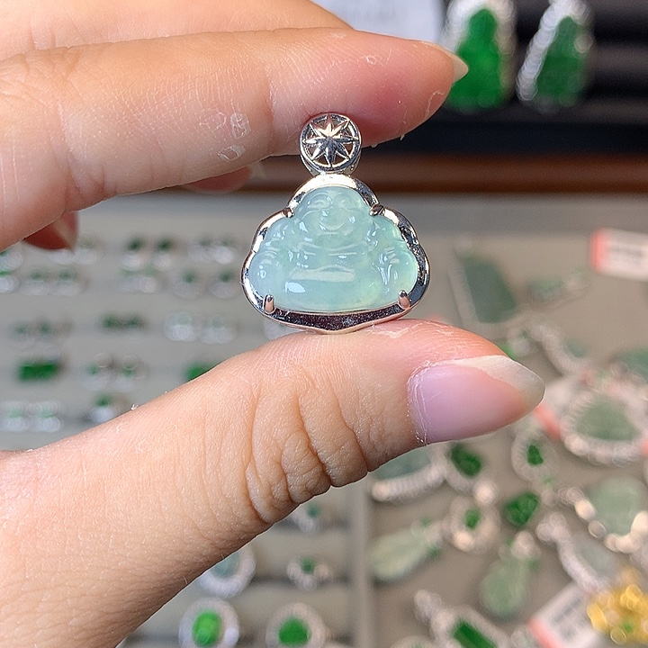 翡翠未镶嵌颈饰吊坠