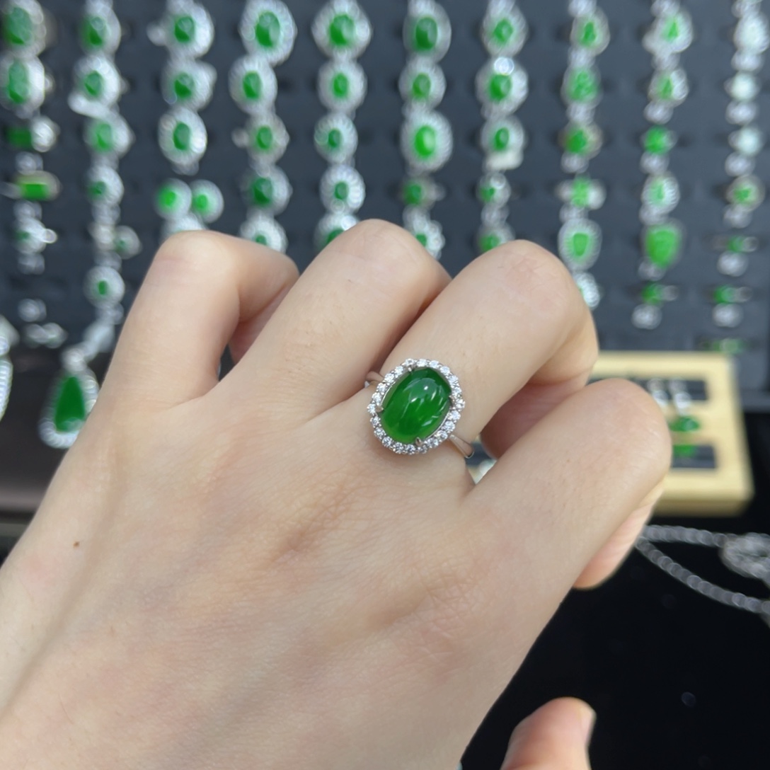 翡翠戒指银S925镶嵌蛋面戒指