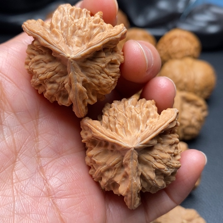 文玩核桃吊坠奔驰36尺