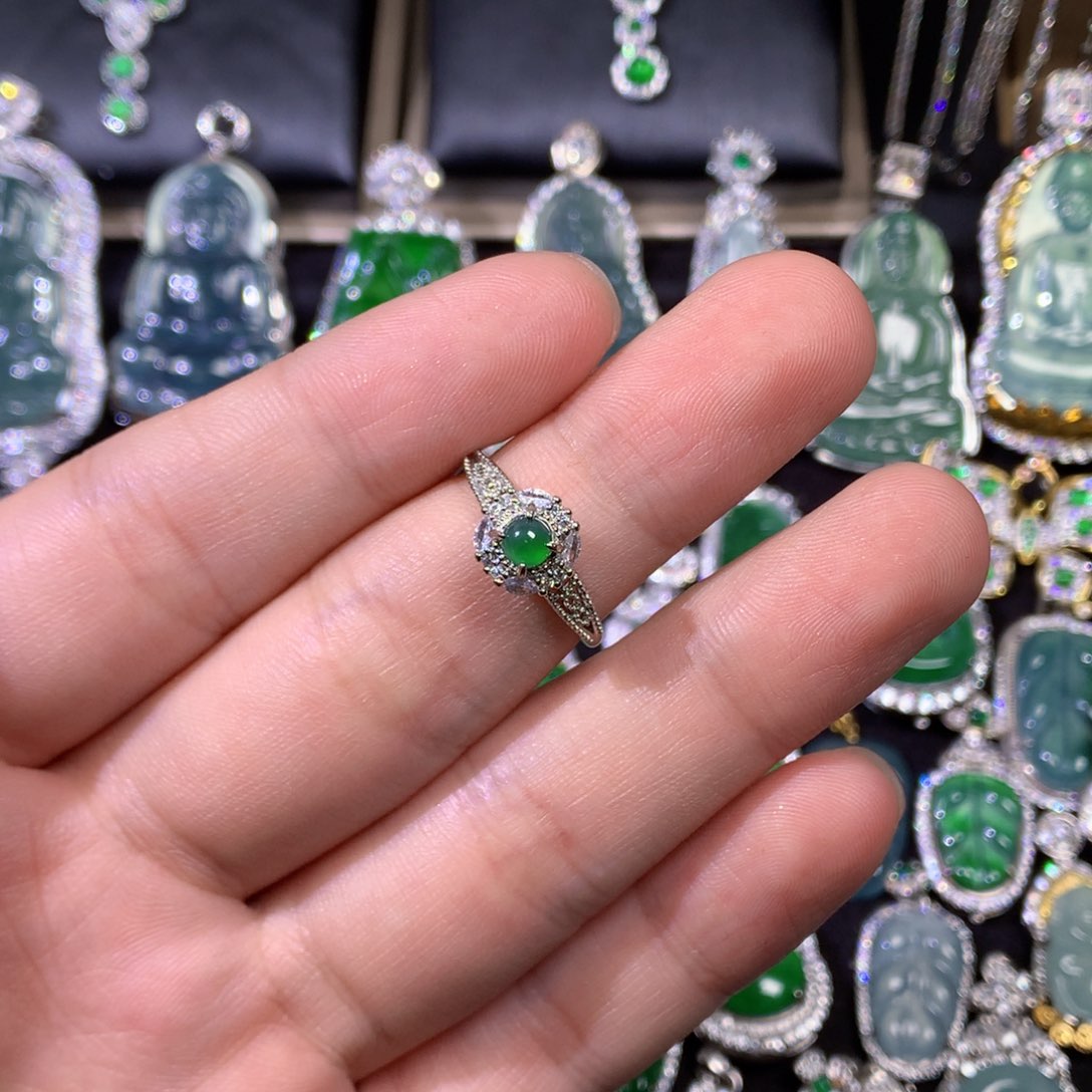 翡翠挂件未镶嵌4444444444444