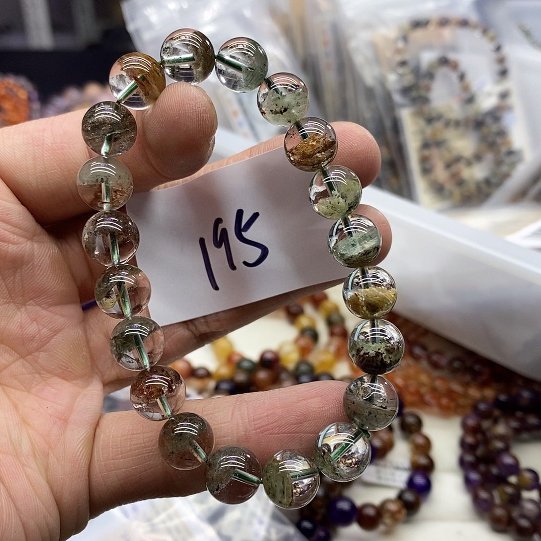 水晶手串未镶嵌天然