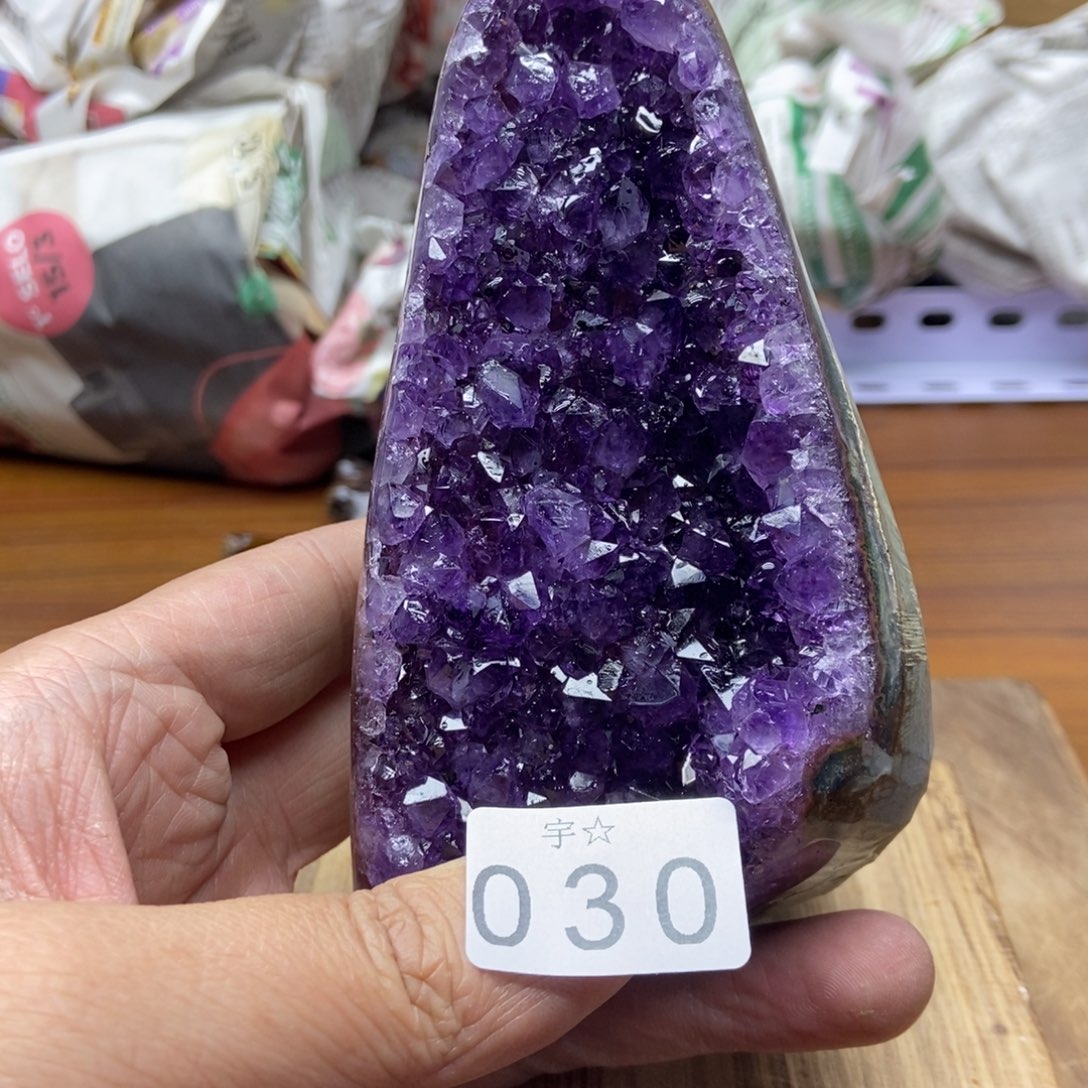 紫晶天然水晶摆件未镶嵌