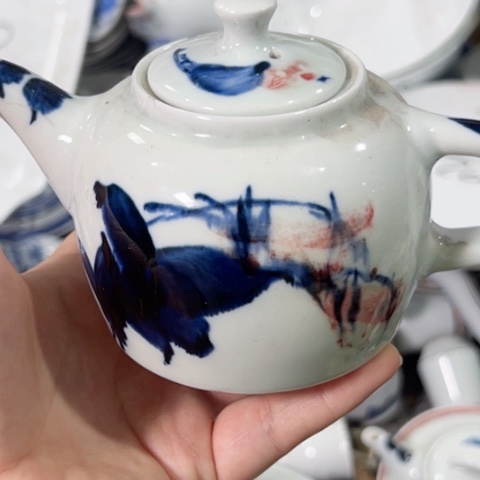 景德镇陶瓷高温瓷壶微瑕清*