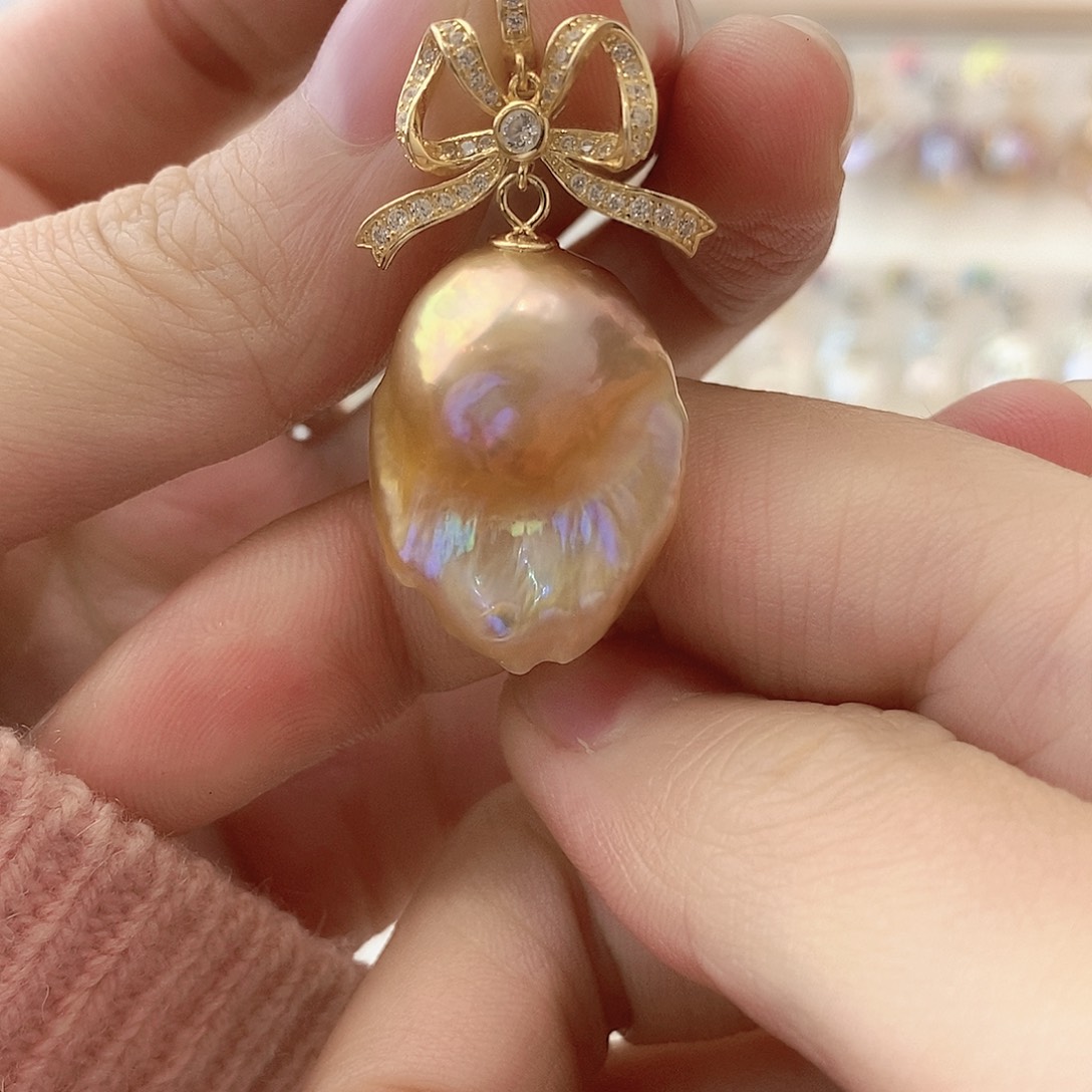 淡水珍珠颈饰银S925镶嵌娇*兔