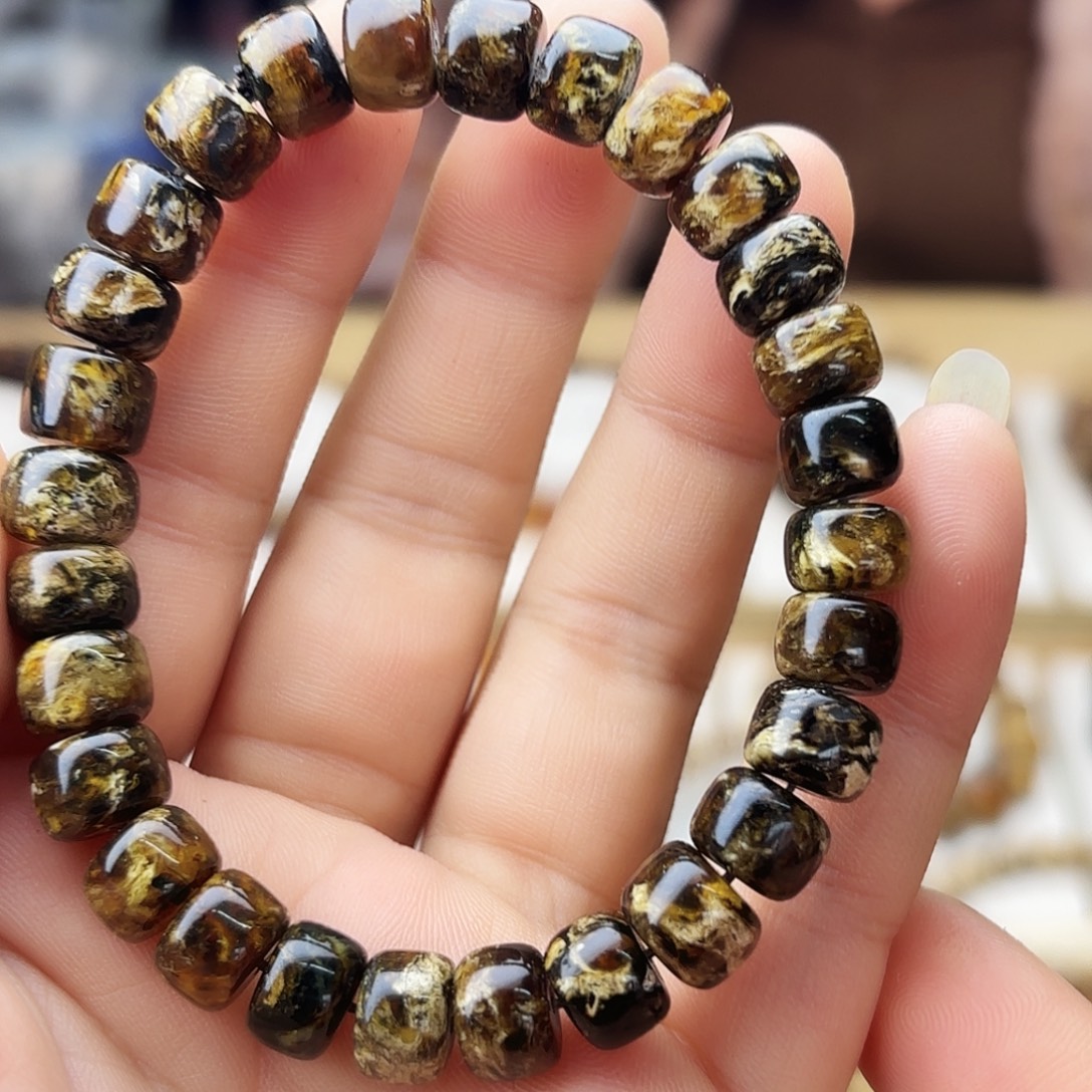 琥珀未镶嵌裸石九