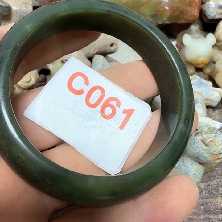 和田玉颈饰未镶嵌汇*堂