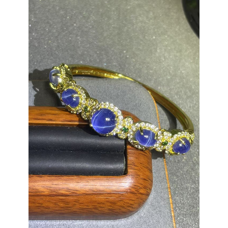 a3537黄托满镶圆包手镯多样发