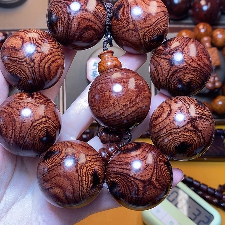 黄花梨/降香黄檀3.5对眼鬼脸