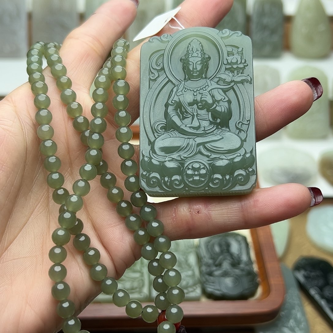 钰***燕和田玉未镶嵌颈饰