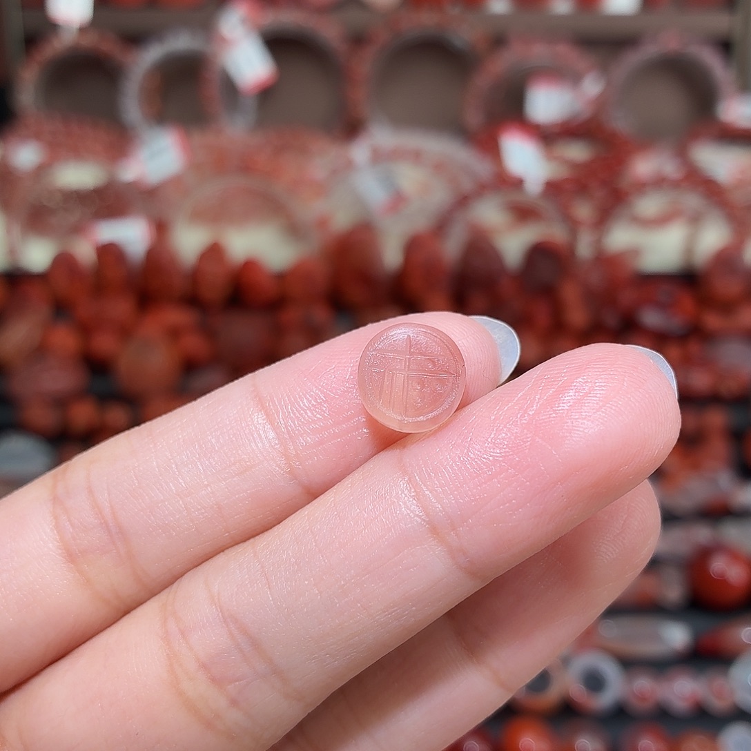 南红玛瑙未镶嵌颈饰福币卡10