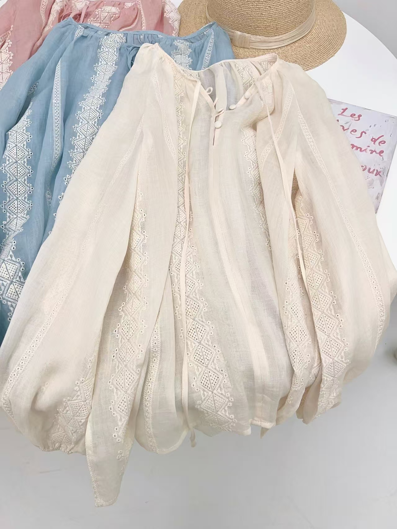 【se7en】早春新款复古优雅气质钩花圆领长袖衬衫205