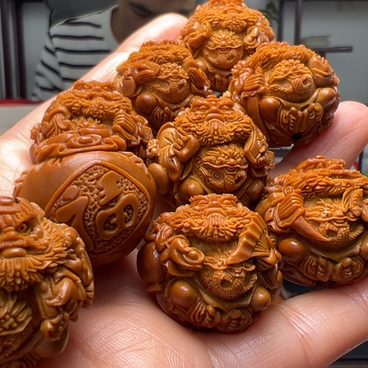 橄榄核吊坠马**卡橄榄核