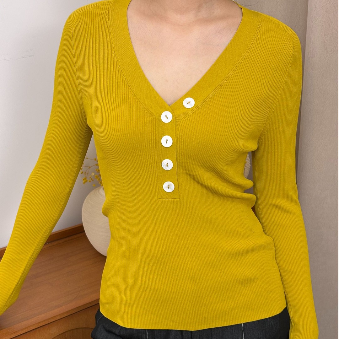 AISEE法式气质显瘦V领长袖通勤简约针织衫澳洲超细美丽诺羊毛衫