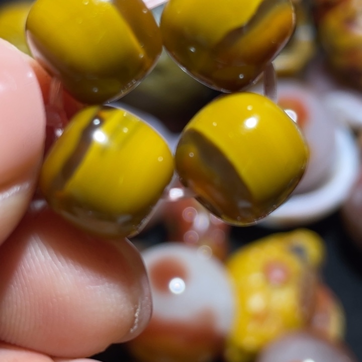 终***…玛瑙/玉髓未镶嵌颈饰