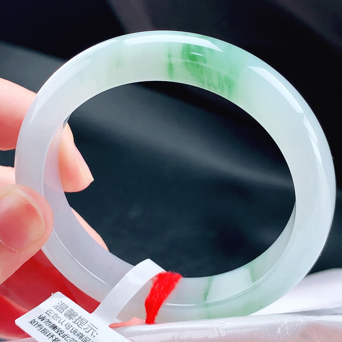 未镶嵌手镯翡翠57圈