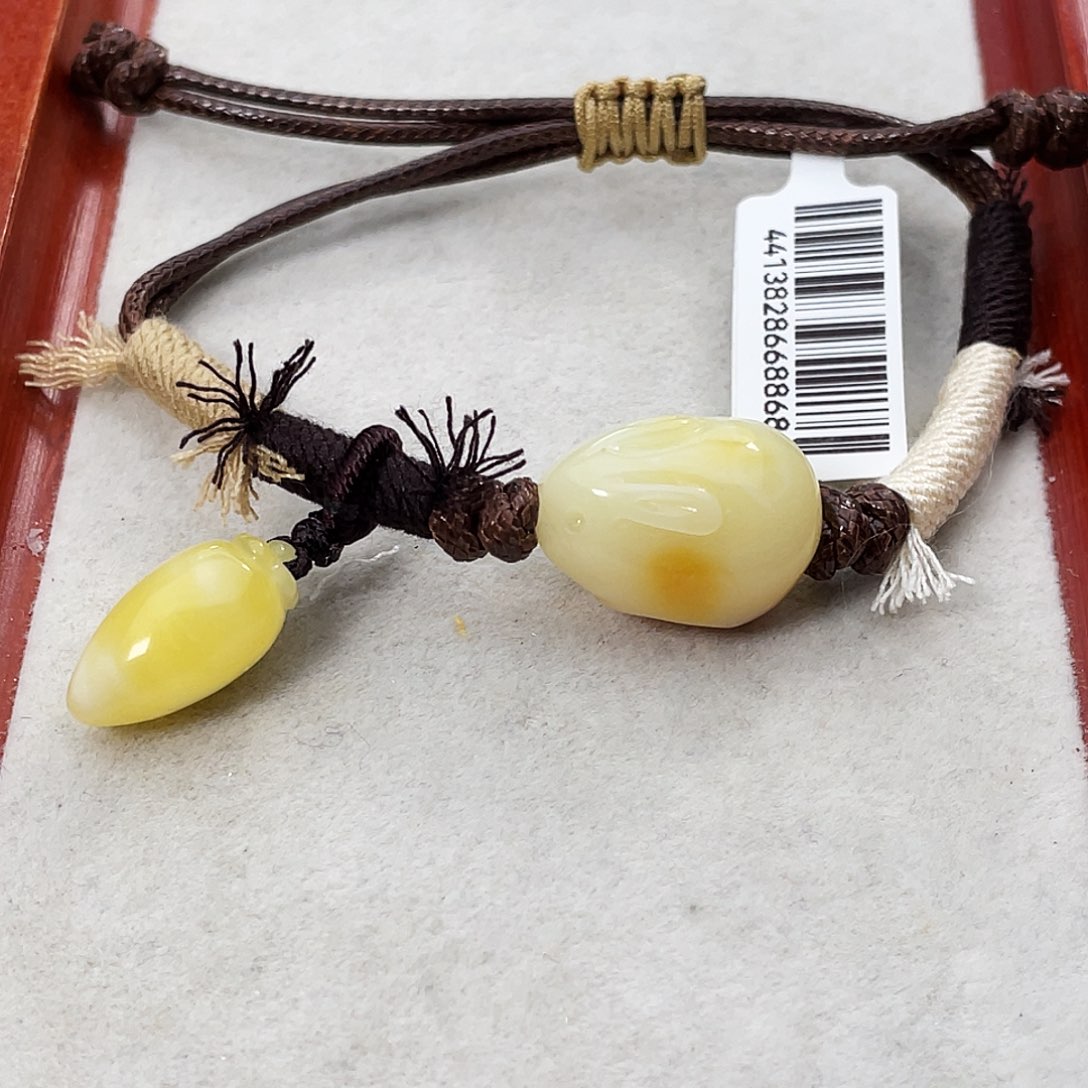 琥珀吊坠(赠链)未镶嵌