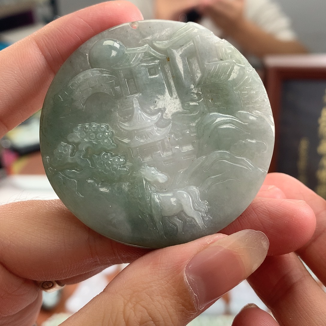 翡翠未镶嵌颈饰翡翠