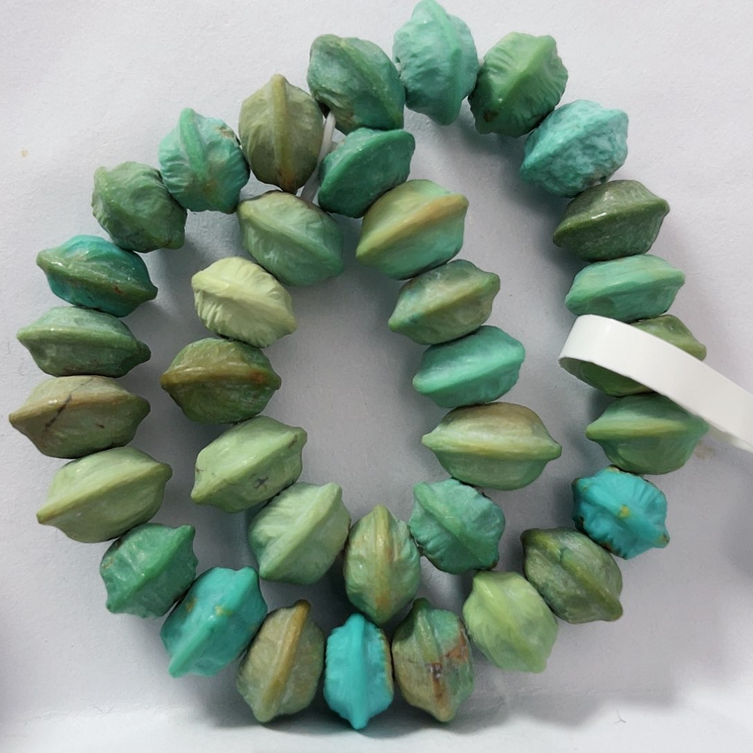 绿松石配饰未镶嵌