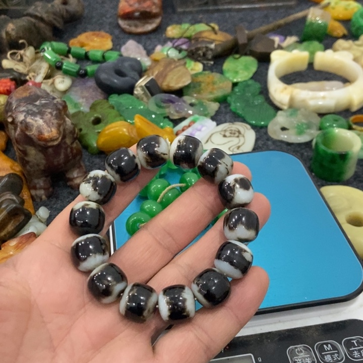 白玉菩提吊坠摆件