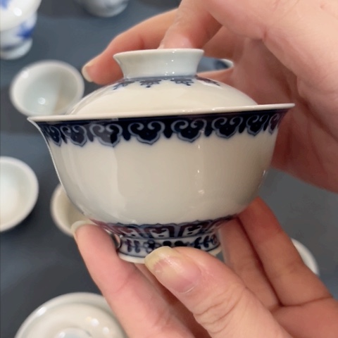 瓷片小的呃呃呃呃呃呃呃