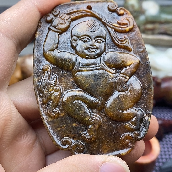 未镶嵌蛇纹石玉颈饰