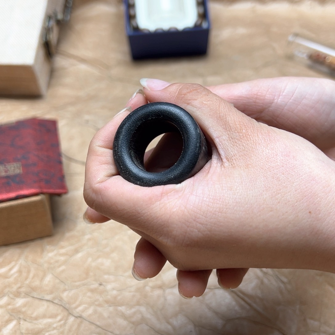 大叶紫檀（黑酸枝木类）