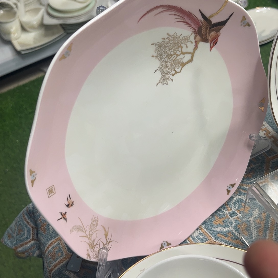 瓷片百鸟粉大盘二个哇塞微瑕