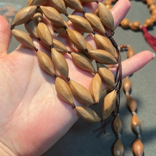 ****叔1.1小柳叶脖挂30粒款