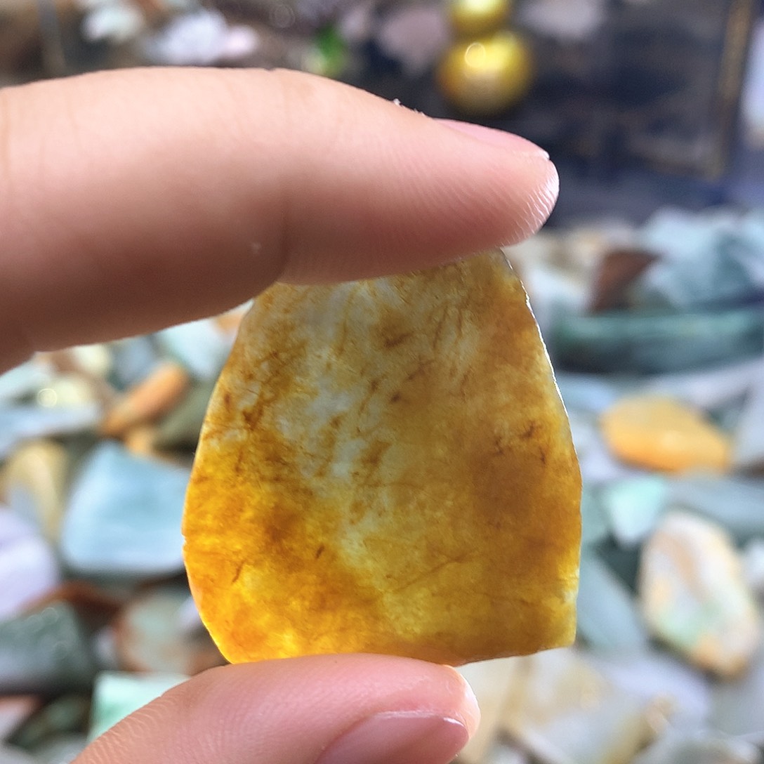 翡翠耳饰未镶嵌天然翡翠