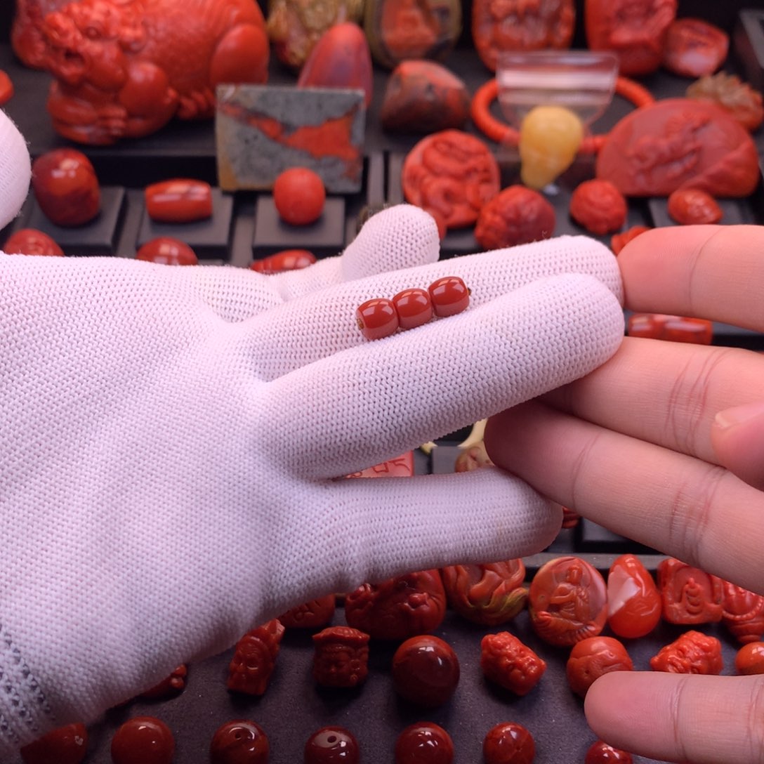 南红玛瑙未镶嵌【传仁】川料原矿满色满肉锦红直切连珠7.5mm