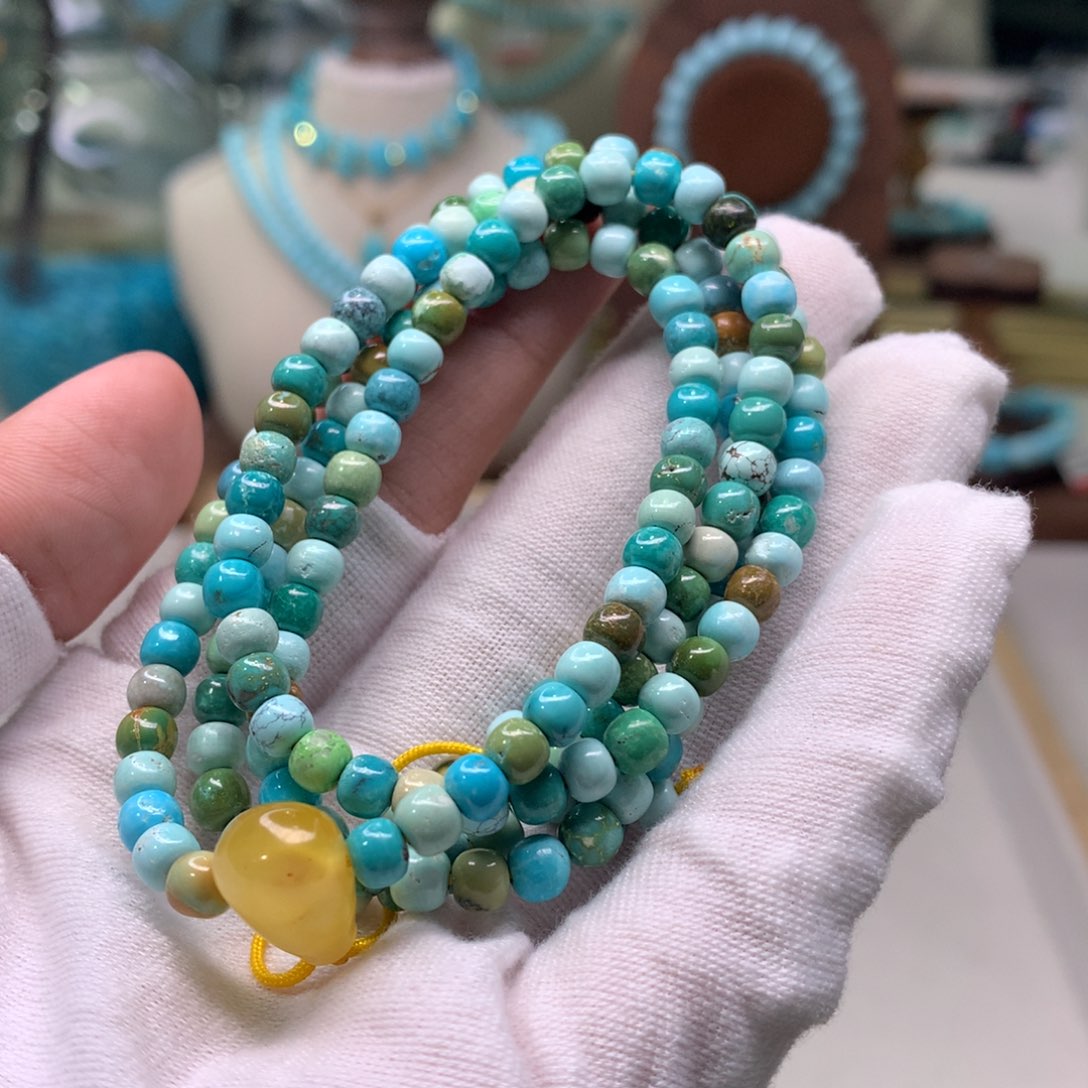 绿松石配饰未镶嵌