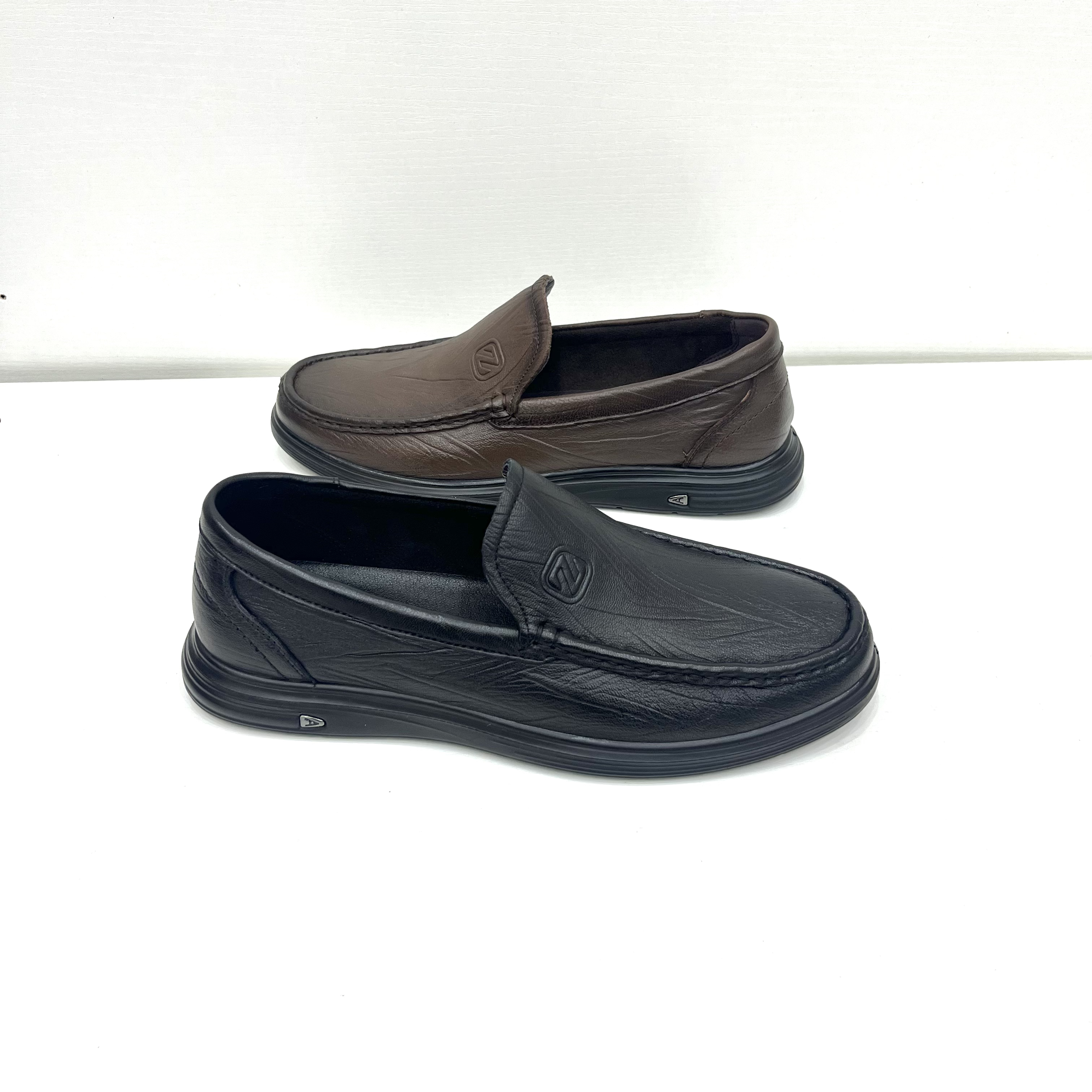 男士真皮休闲鞋2355休闲皮鞋男款舒适时尚百搭透气黑色软底