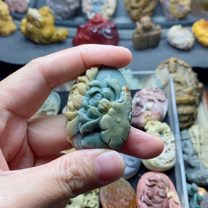 【闪购商品】定制石英质玉吊坠未镶嵌