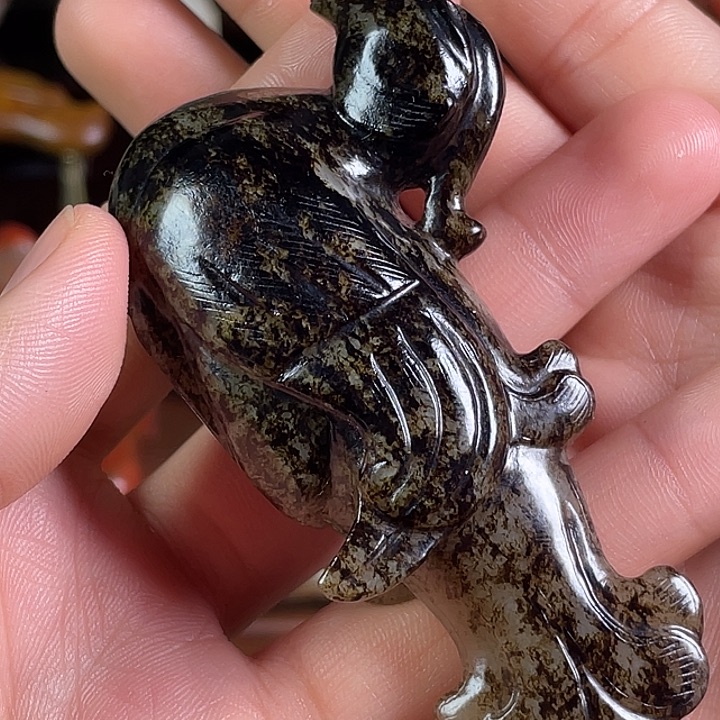 小***杨和田玉未镶嵌挂件