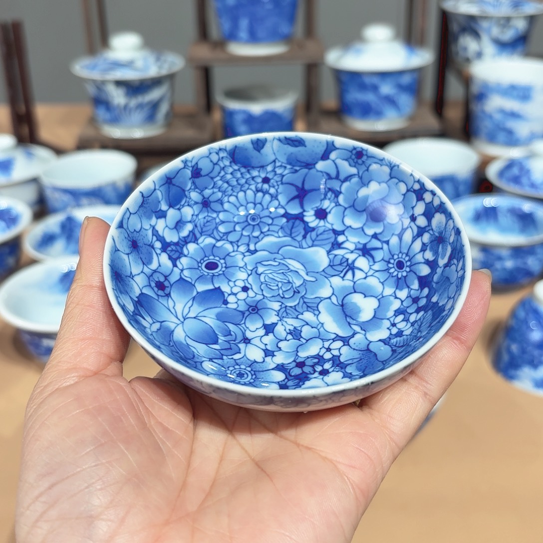 景德镇纯手绘普洱杯微瑕