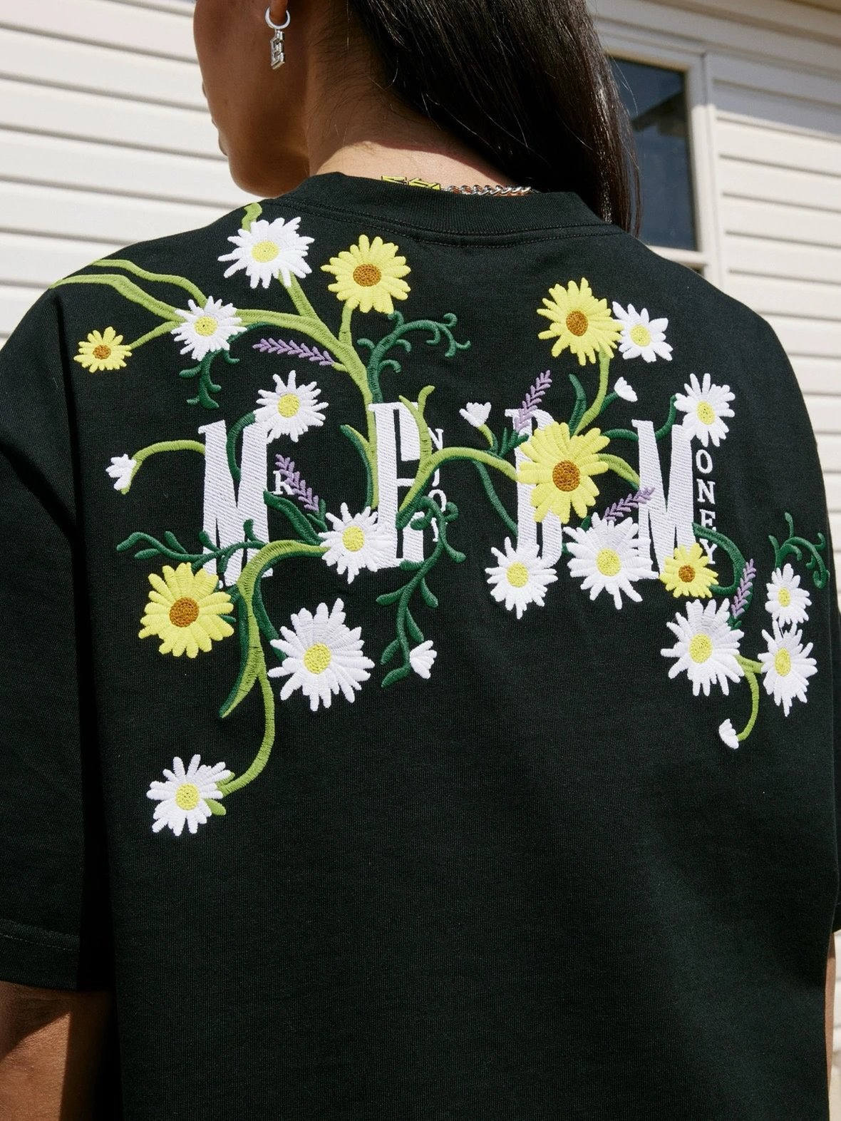 MEDM爬墙花小雏菊刺绣短袖T恤男士夏季潮牌美式嘻哈宽松休闲体恤