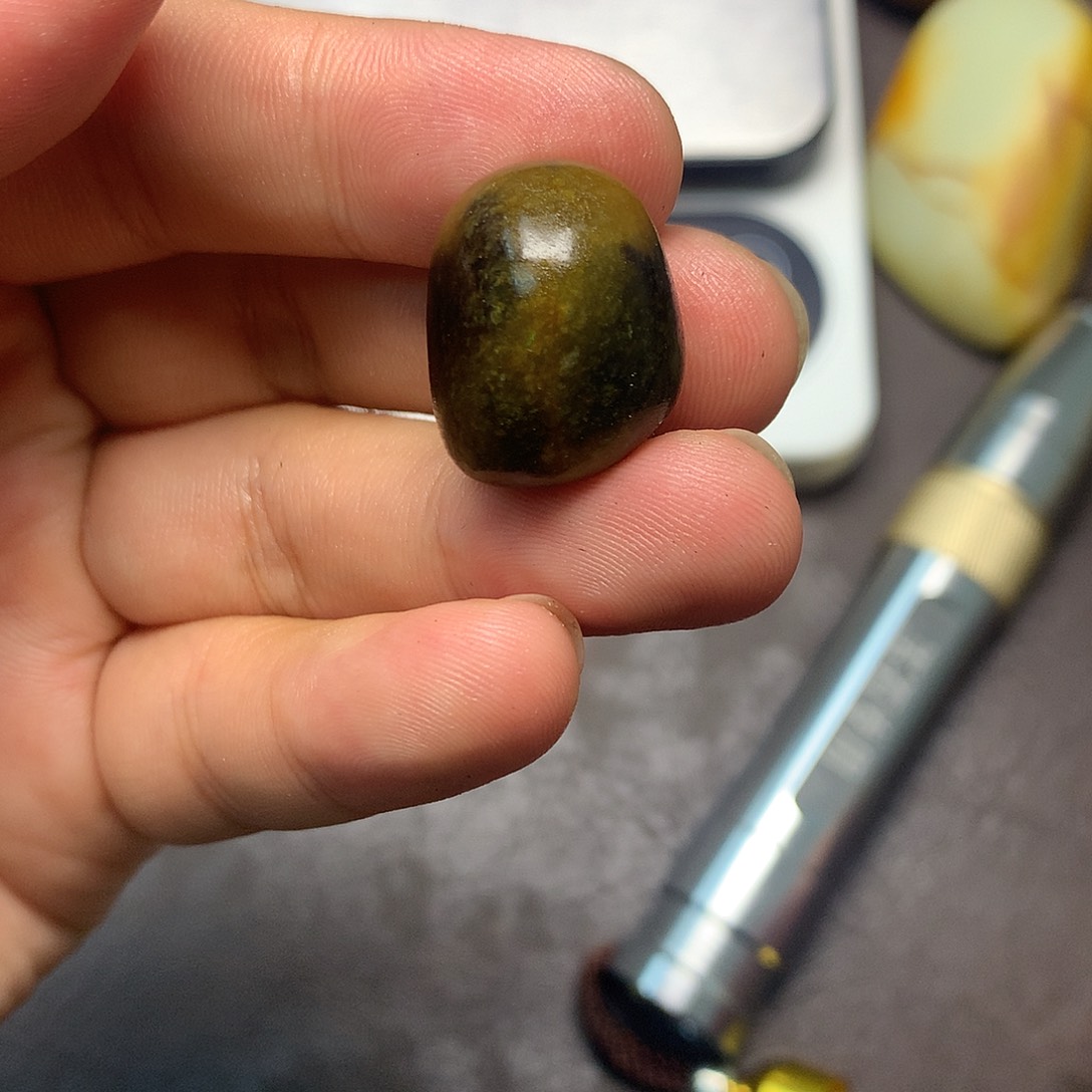 和田玉（糖玉）未镶嵌挂件