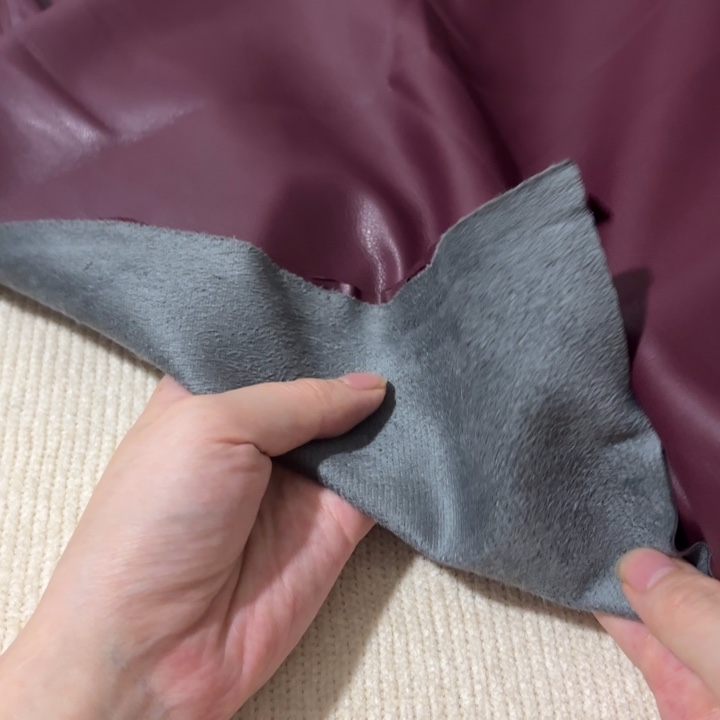 混纺紫红色高货麂皮1米。   