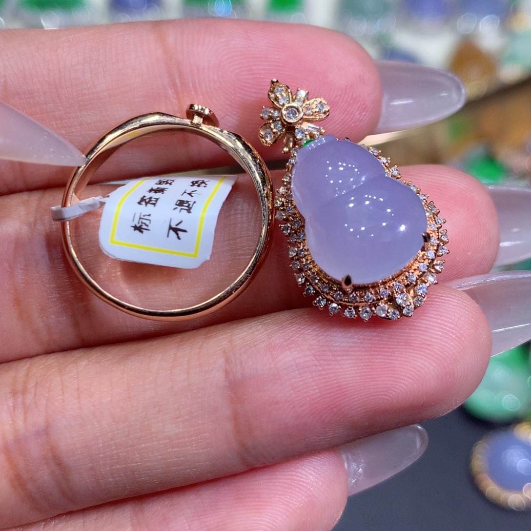 翡翠戒指18K金镶嵌翡翠