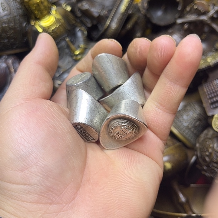 诚信经营精美铜器