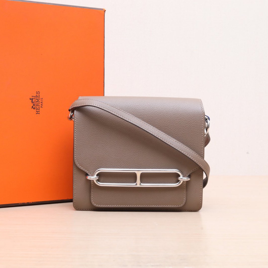 99新 Hermes/爱马仕  花花  猪鼻子 19 威玛犬米色 EC皮 Y刻包