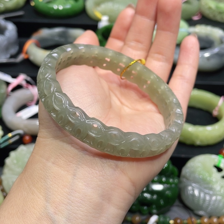 和田玉手镯63圈口 编号54未镶嵌